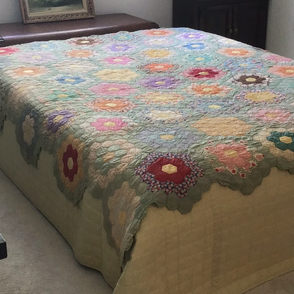 Antique Pennsylvania Appliquéd Quilt